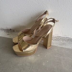 Elegant Gold Platform Heels